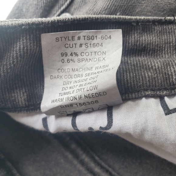 Letter To Juliet High‎ Rise Washed Black Jean Shorts Distressed L 32" Witchy NWT - Picture 10 of 16